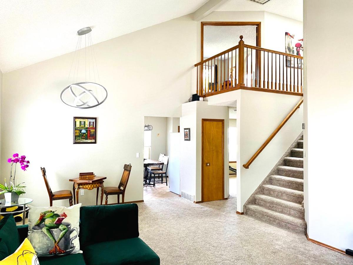 Artsy Home Close To Usafa With Fireplace And Patio Colorado Springs Exterior photo