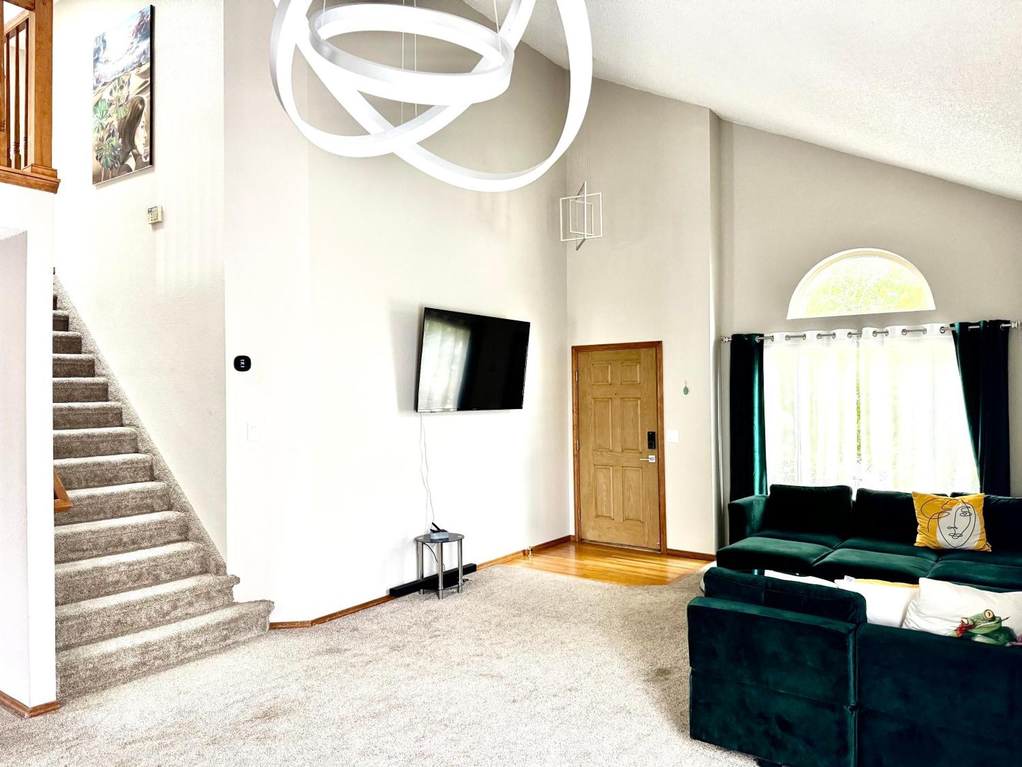 Artsy Home Close To Usafa With Fireplace And Patio Colorado Springs Exterior photo